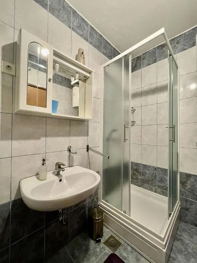 Apartments Veli Rat